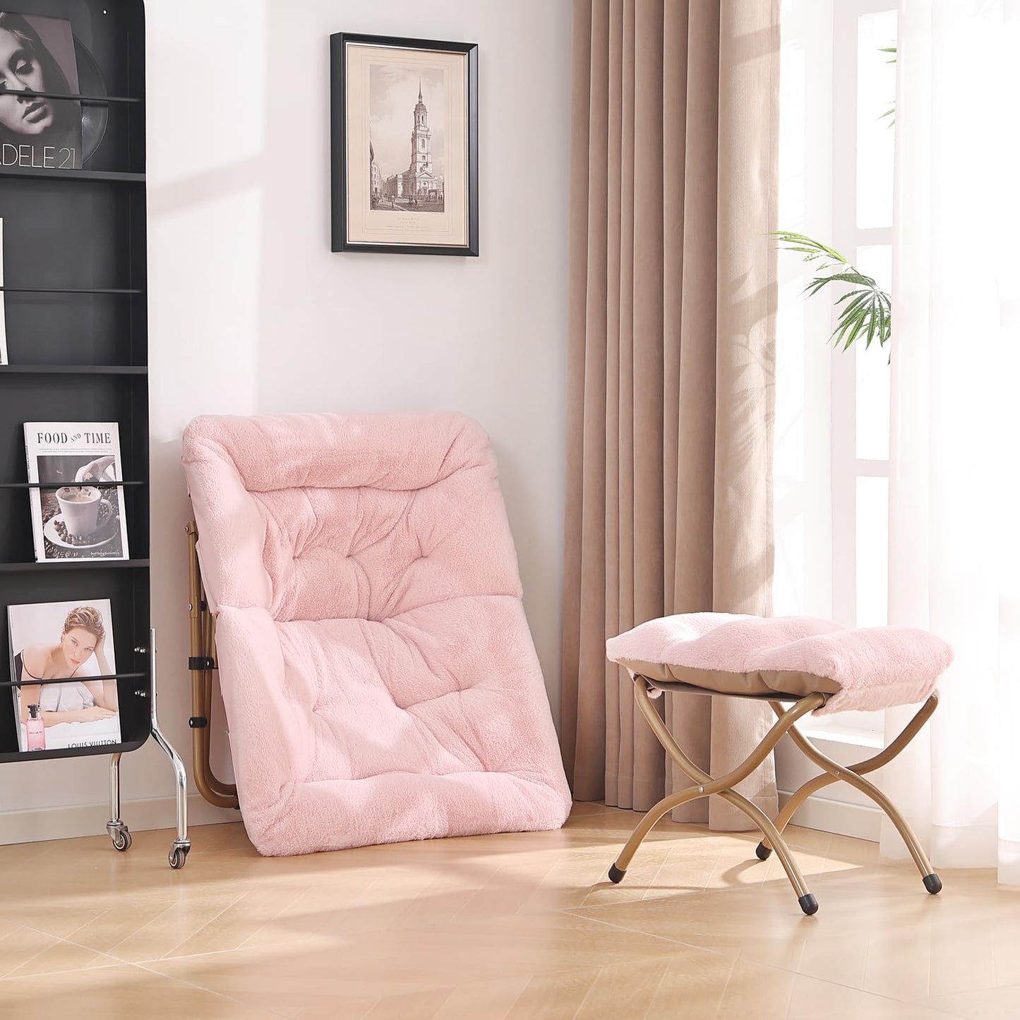 Comfy Saucer Chair with Ottoman